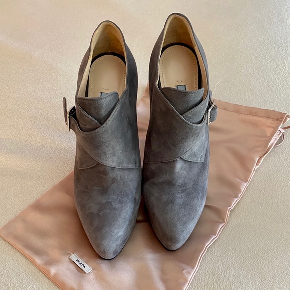 PRADA stiletto bootie! - Picture 2 of 5